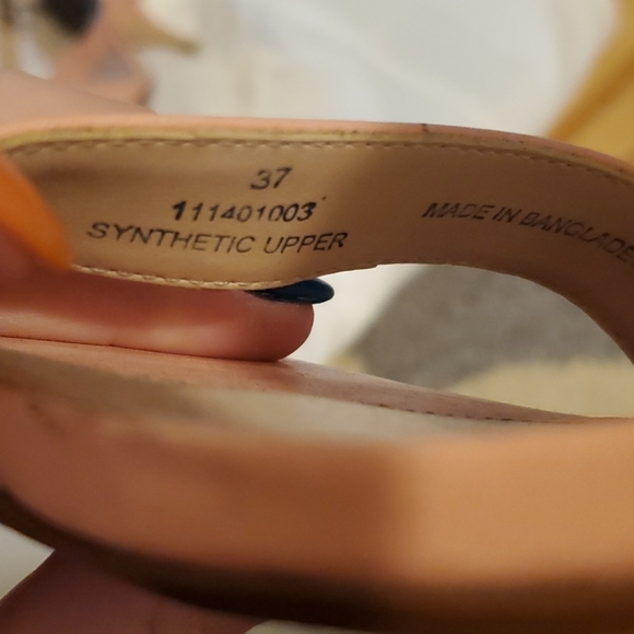 Pink heels - Picture 6 of 7